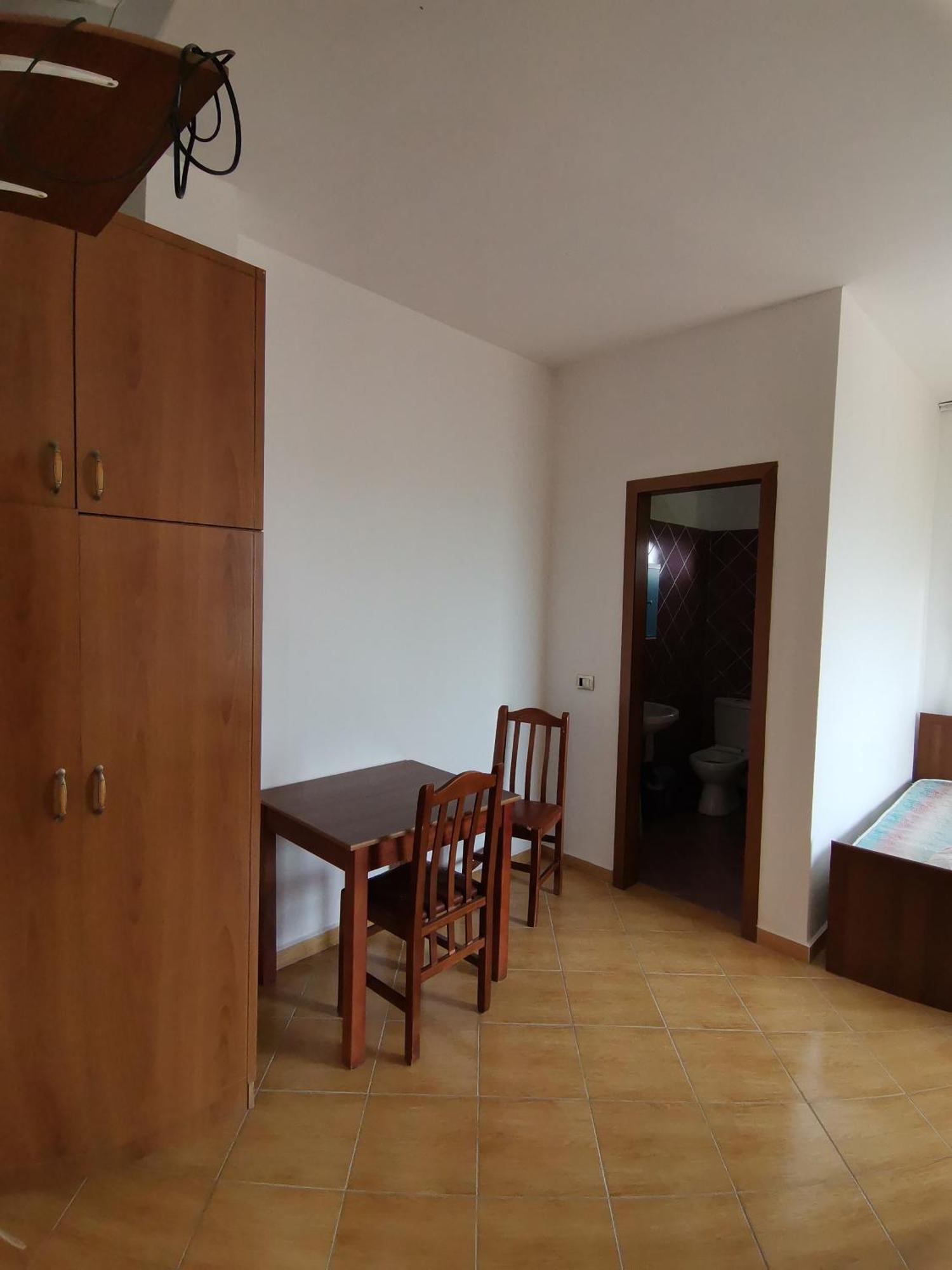 Hotel Bora Gostime Екстер'єр фото