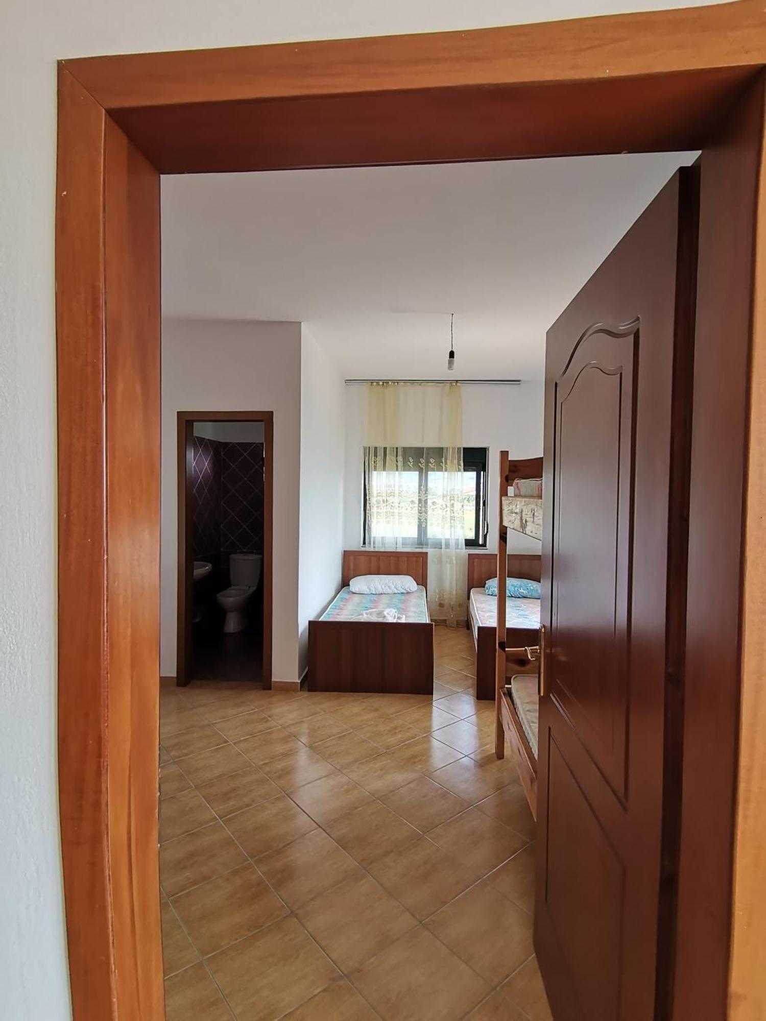 Hotel Bora Gostime Екстер'єр фото
