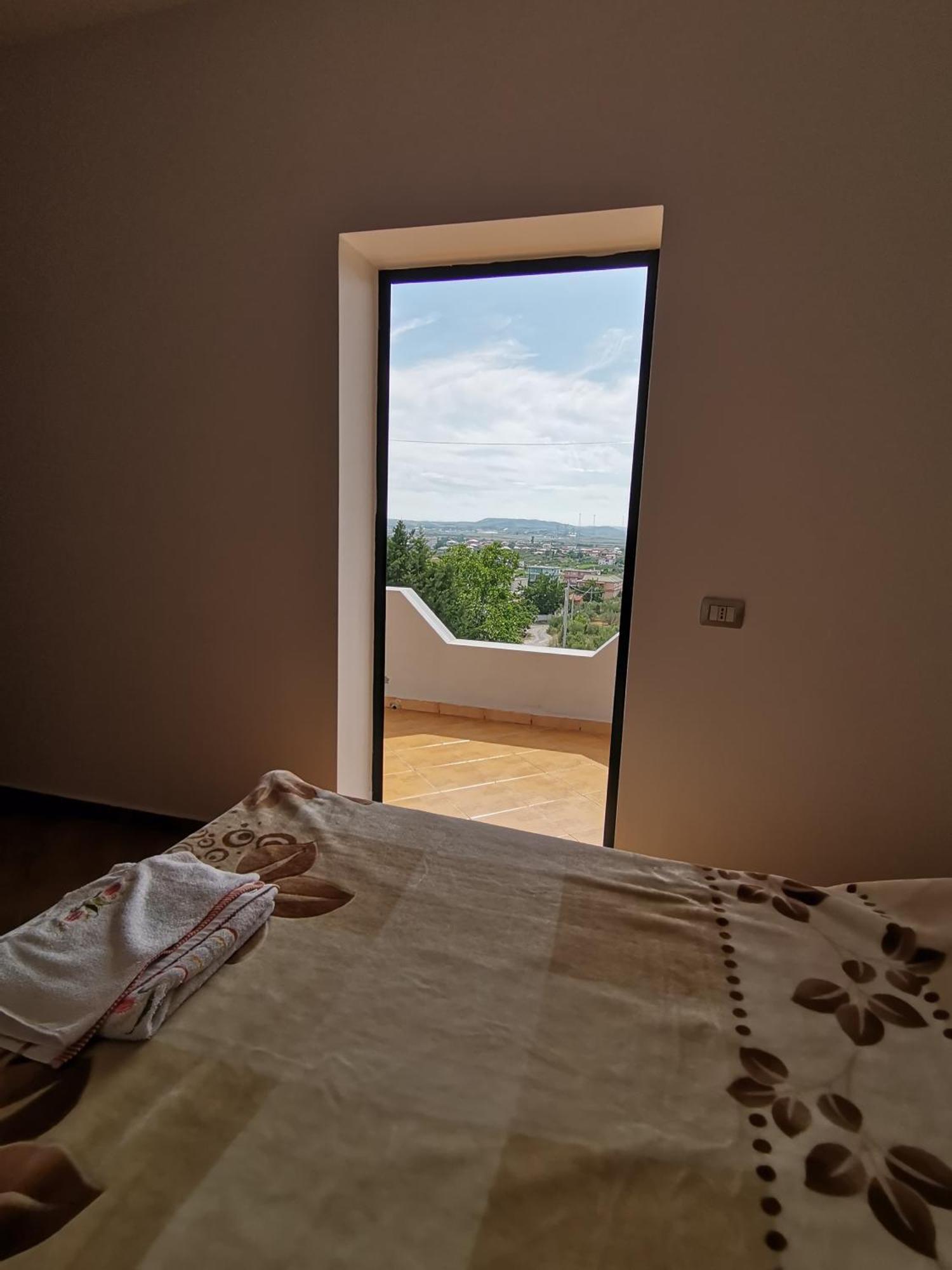 Hotel Bora Gostime Екстер'єр фото